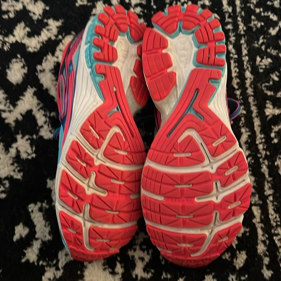 Brooks Ravenna running shoes (women’s) - Picture 3 of 5